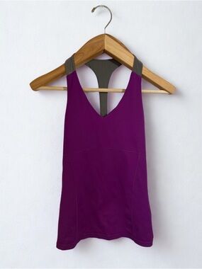 ALO Yoga Racerback Cut Out Tank in Plum Purple and Grey Size Small